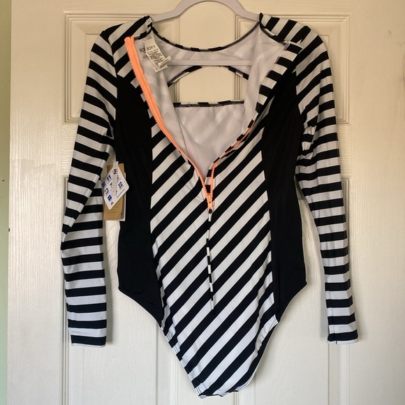 NWT Roxy Pop Surf Striped Long Sleeve - Picture 8 of 13